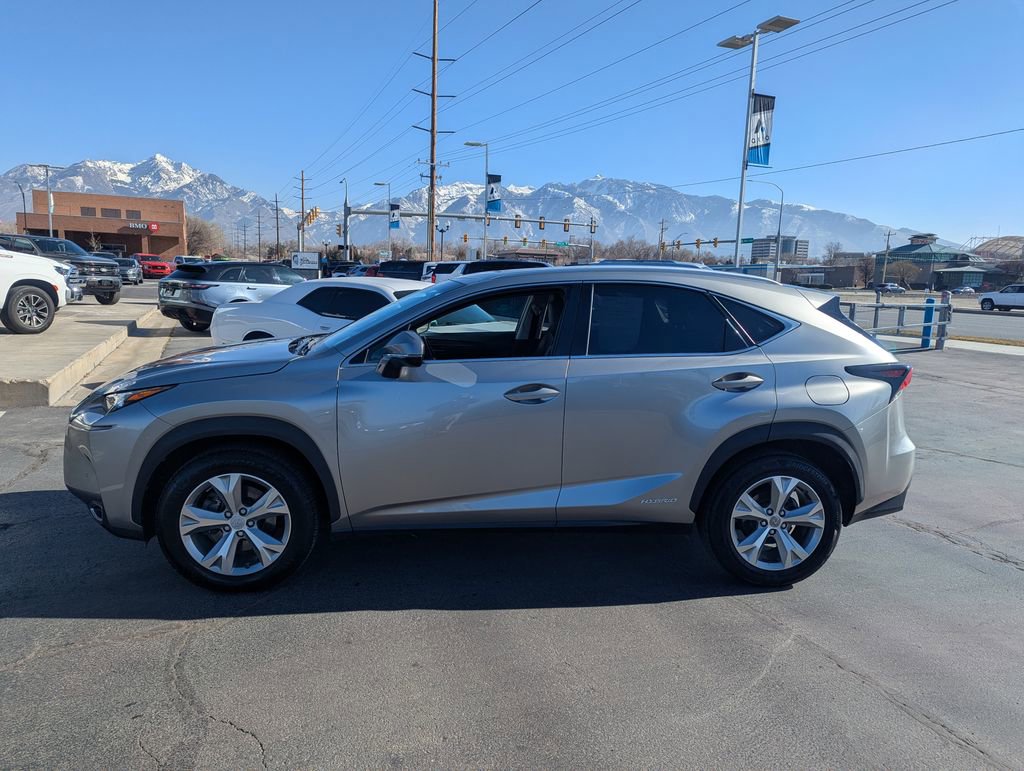 Used 2017 Lexus NX 300h AWD image 8