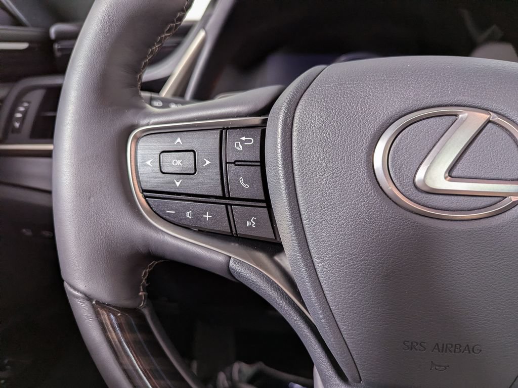 Used 2019 Lexus ES 350 Ultra Luxury w/ Accessory Package FWD image 31