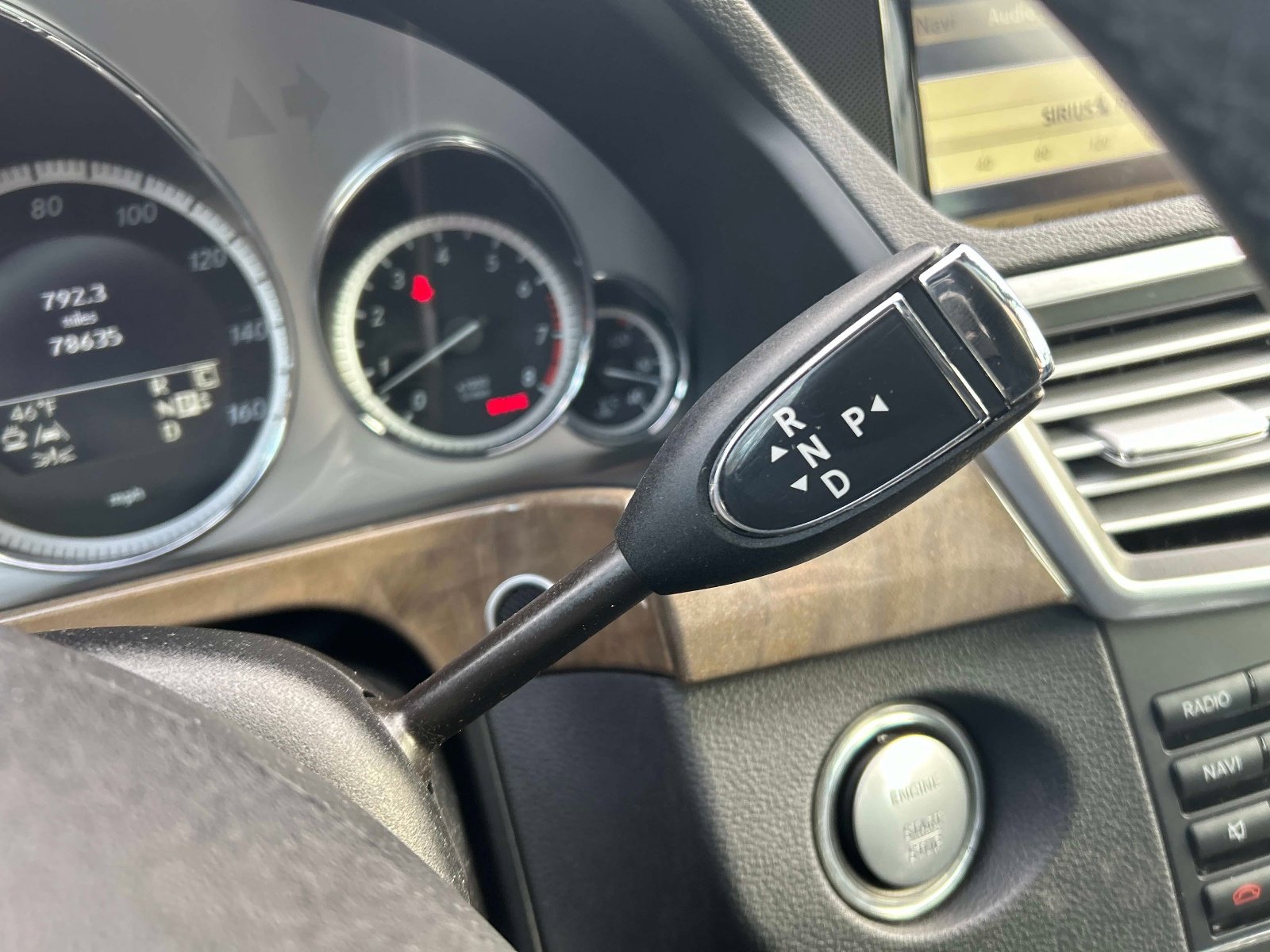 Used 2010 Mercedes-Benz E 350 4MATIC Sedan image 28