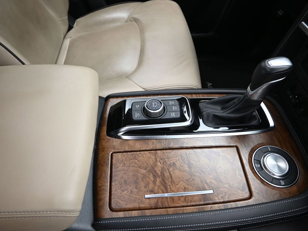Used 2024 Nissan Armada SL w/ Captain's Chairs Package RWD image 30
