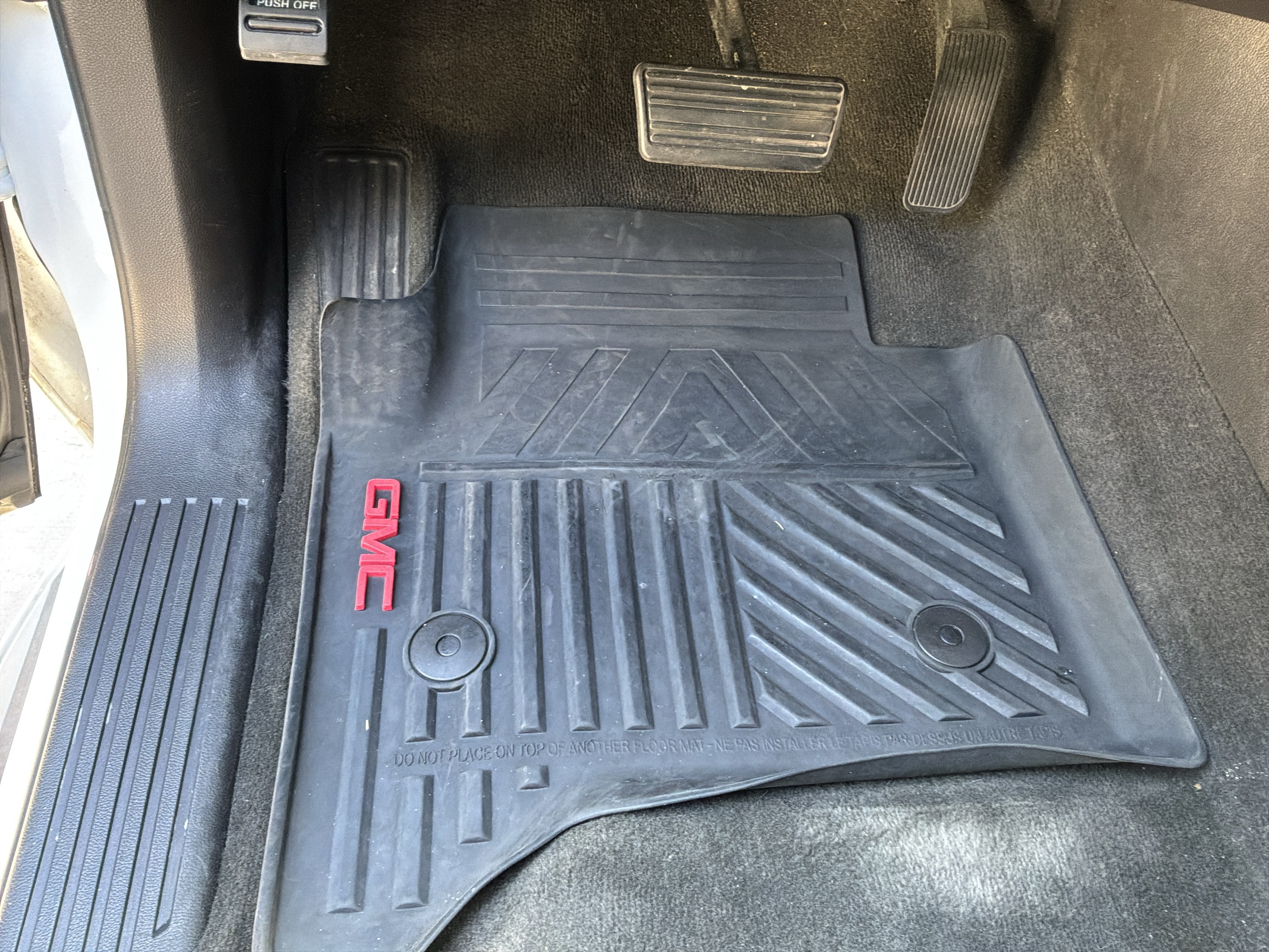 Used 2015 GMC Yukon SLE AWD/4WD image 19