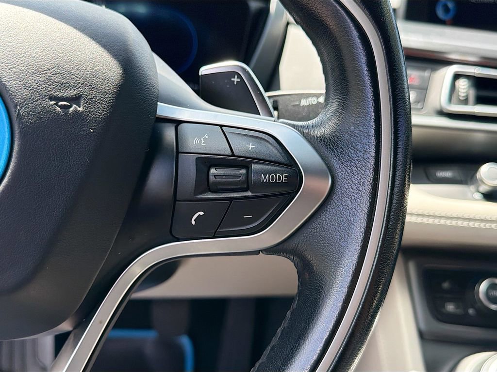 Used 2015 BMW i8 image 34