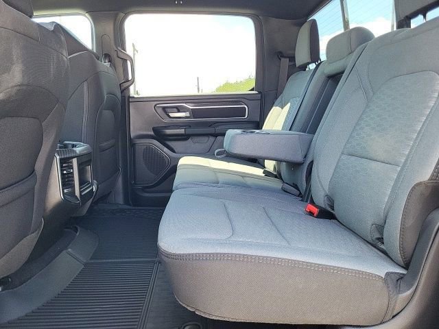 New 2026 RAM 1500 4x4 Crew Cab image 10