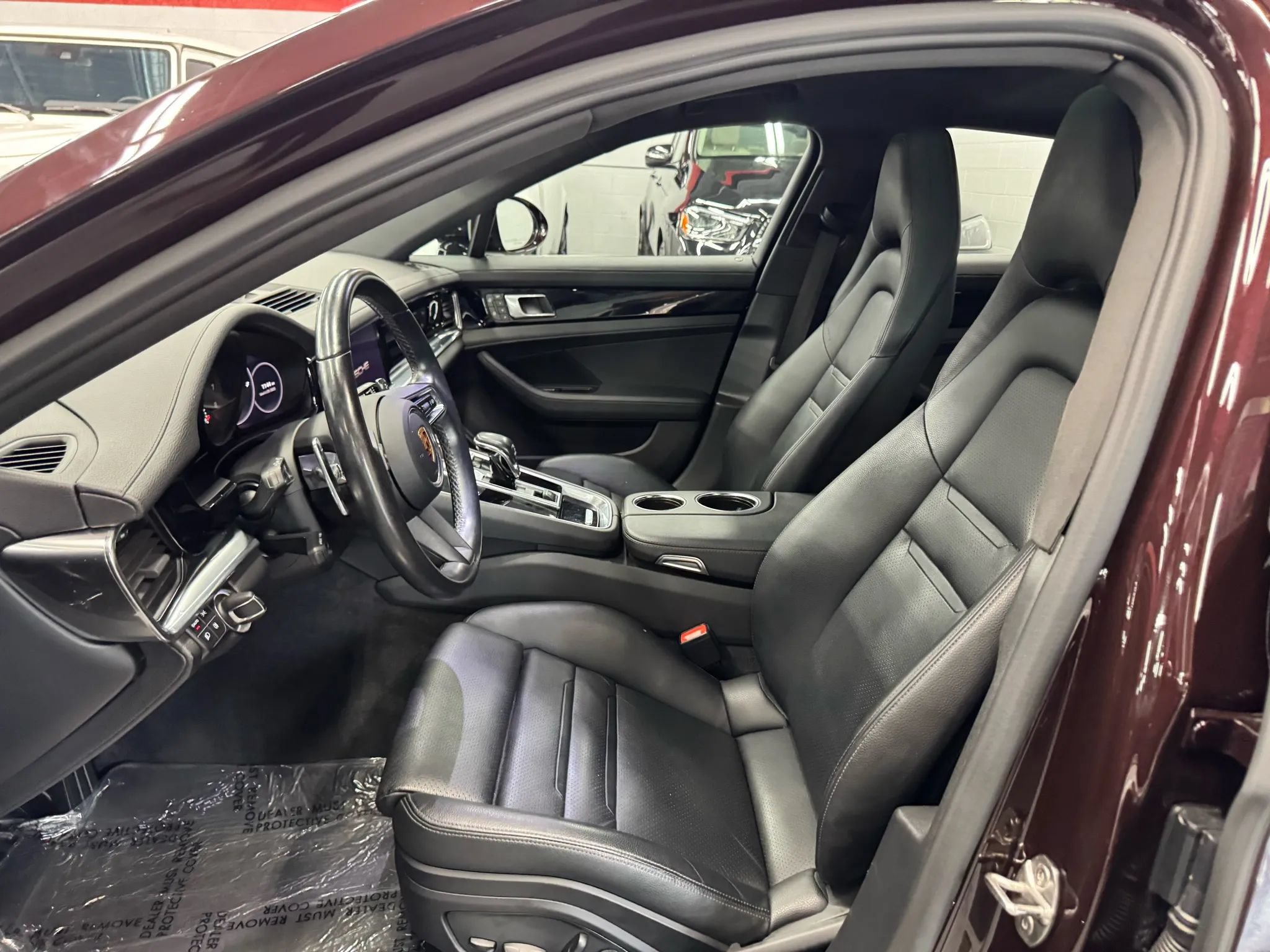Used 2022 Porsche Panamera 4 AWD/4WD image 17