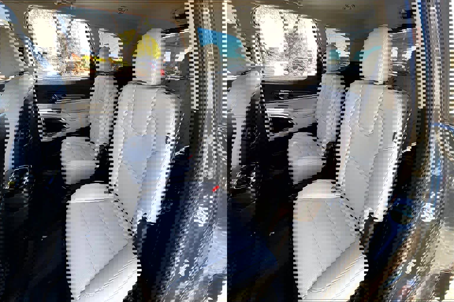 Used 2024 Kia Telluride S image 19