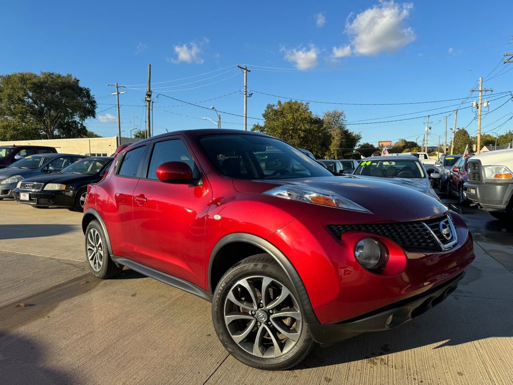 Used 2014 Nissan Juke SL w/ Sport Package image 2