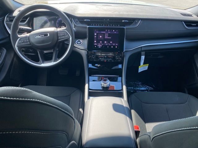 New 2025 Jeep Grand Cherokee Laredo X image 34