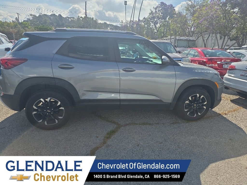 Certified 2023 Chevrolet TrailBlazer LT w/ Convenience Package FWD image 9