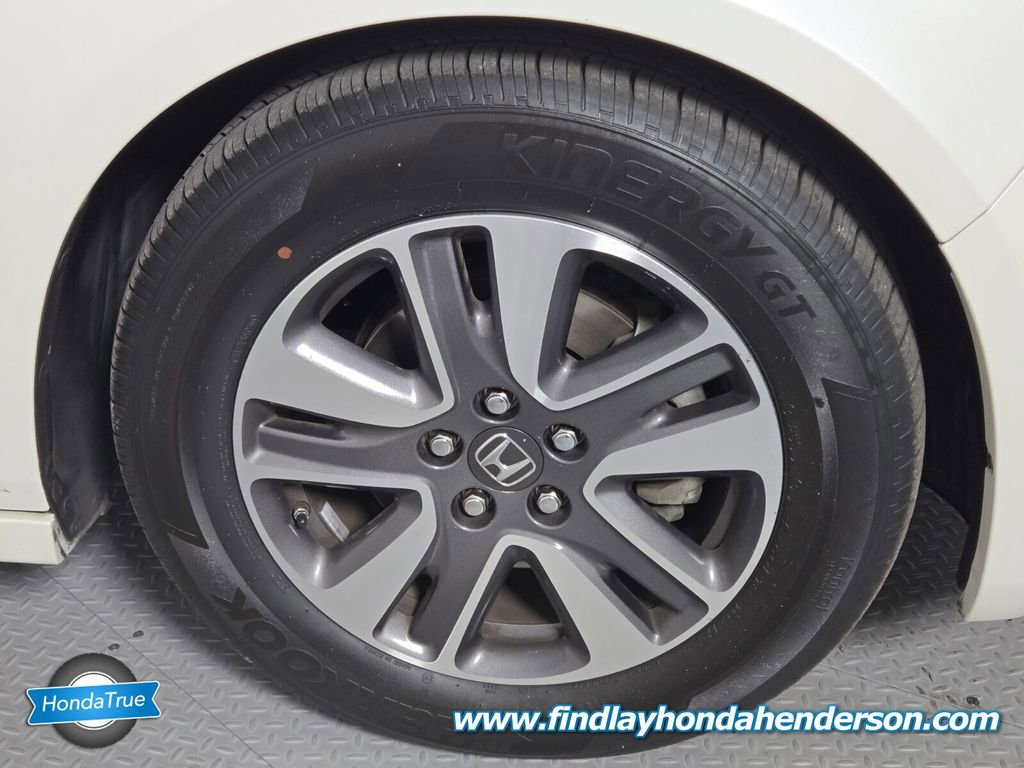 Used 2016 Honda Odyssey Touring Elite image 12