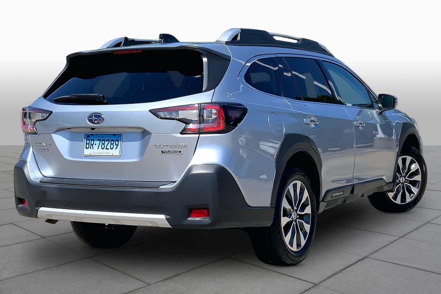 Used 2024 Subaru Outback Touring w/ Popular Package #2 AWD/4WD image 13