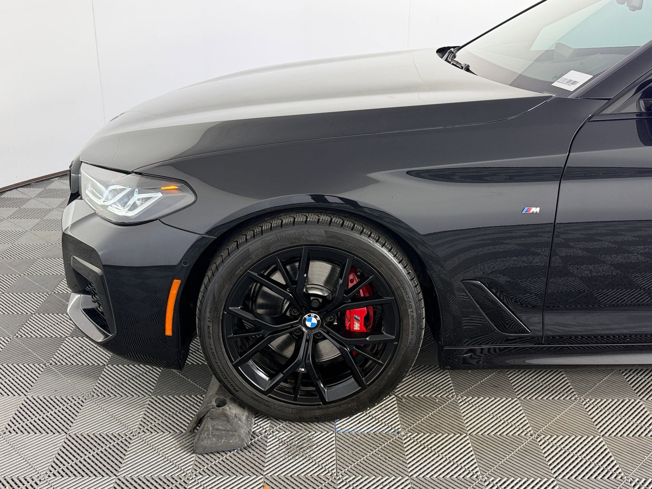 Certified 2023 BMW 530i w/ M Sport Package RWD image 11