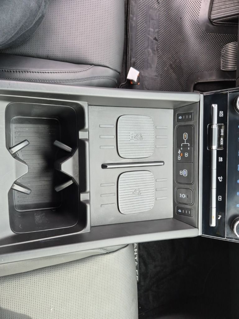 Used 2025 Hyundai Santa Fe Calligraphy image 42