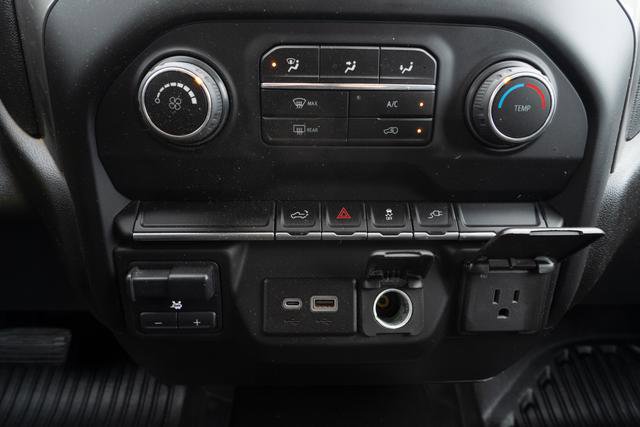 Used 2022 Chevrolet Silverado 1500 ZR2 w/ Technology Package image 24