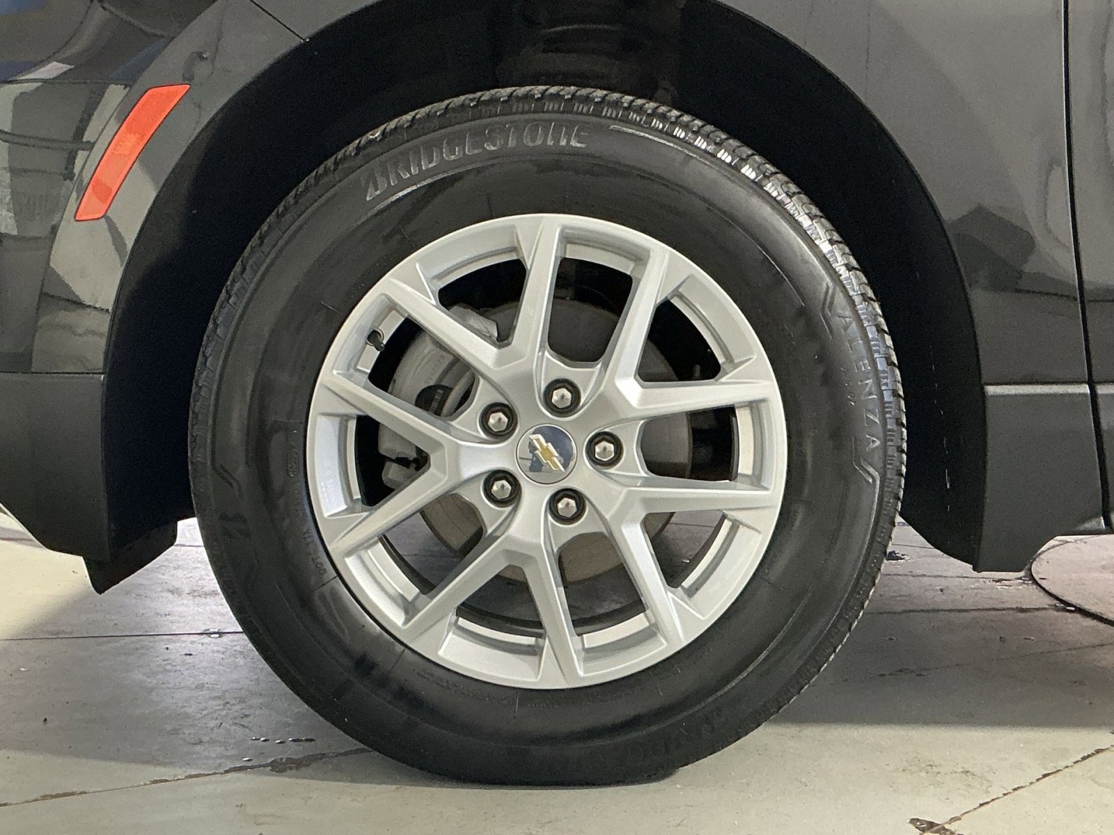 Used 2024 Chevrolet Equinox LT AWD/4WD image 13