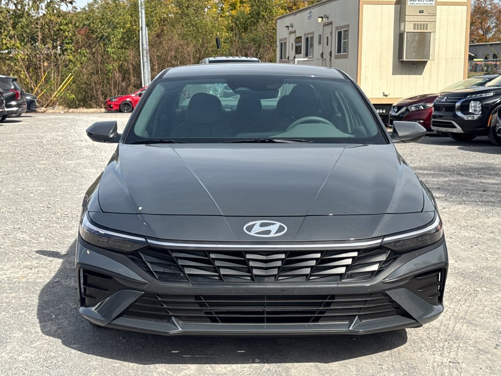 Used 2026 Hyundai Elantra SE FWD image 6