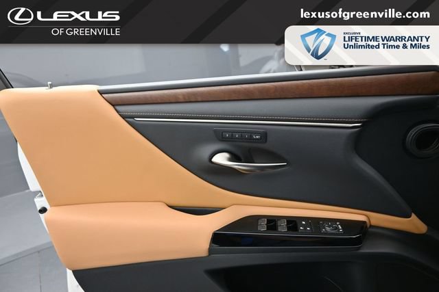 Certified 2023 Lexus ES 250 w/ Premium Package AWD/4WD image 19