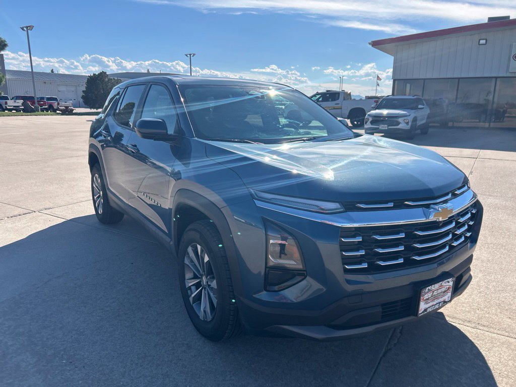 Used 2026 Chevrolet Equinox LT AWD/4WD image 8