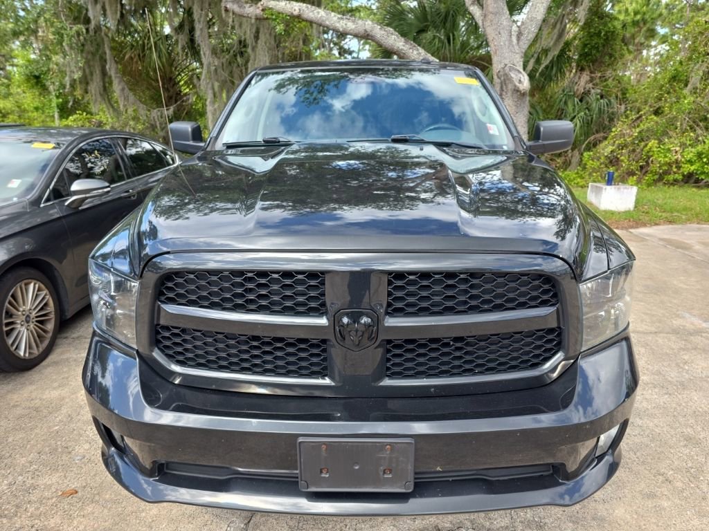 Used 2017 RAM 1500 Express w/ Black Ram 1500 Express Group image 8