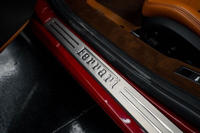 Used 2021 Ferrari F8 Tributo RWD image 33