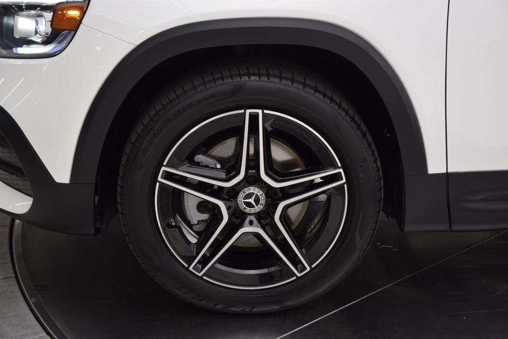 Certified 2023 Mercedes-Benz GLB 250 image 12