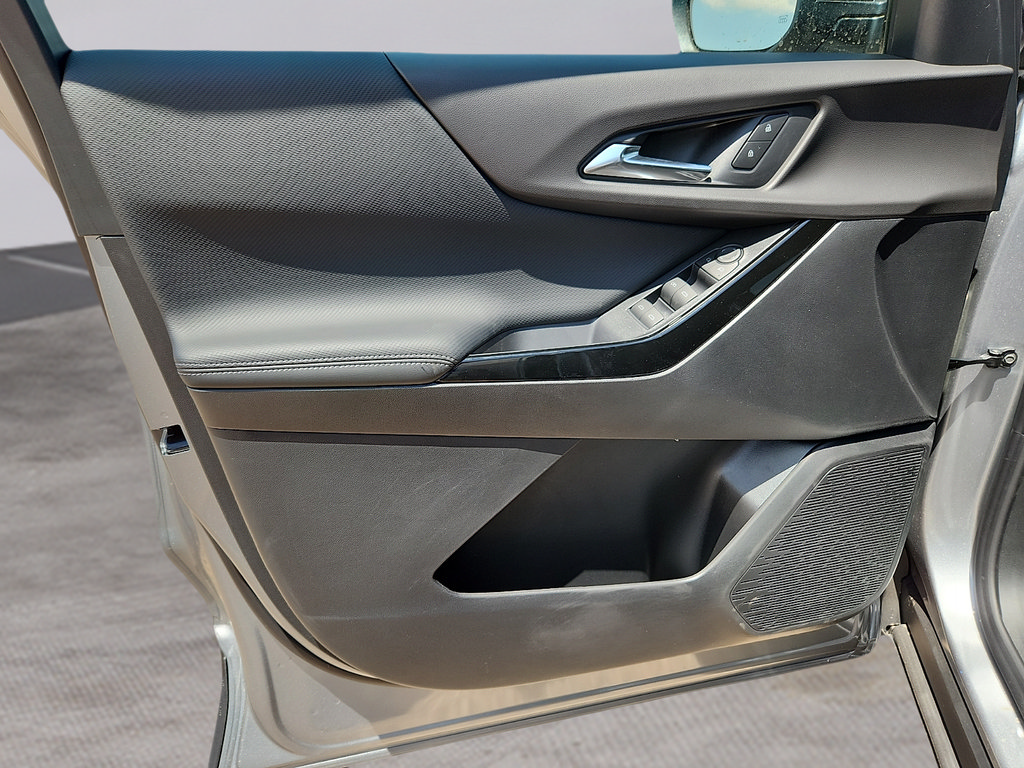 New 2027 Chevrolet Equinox LT FWD image 14