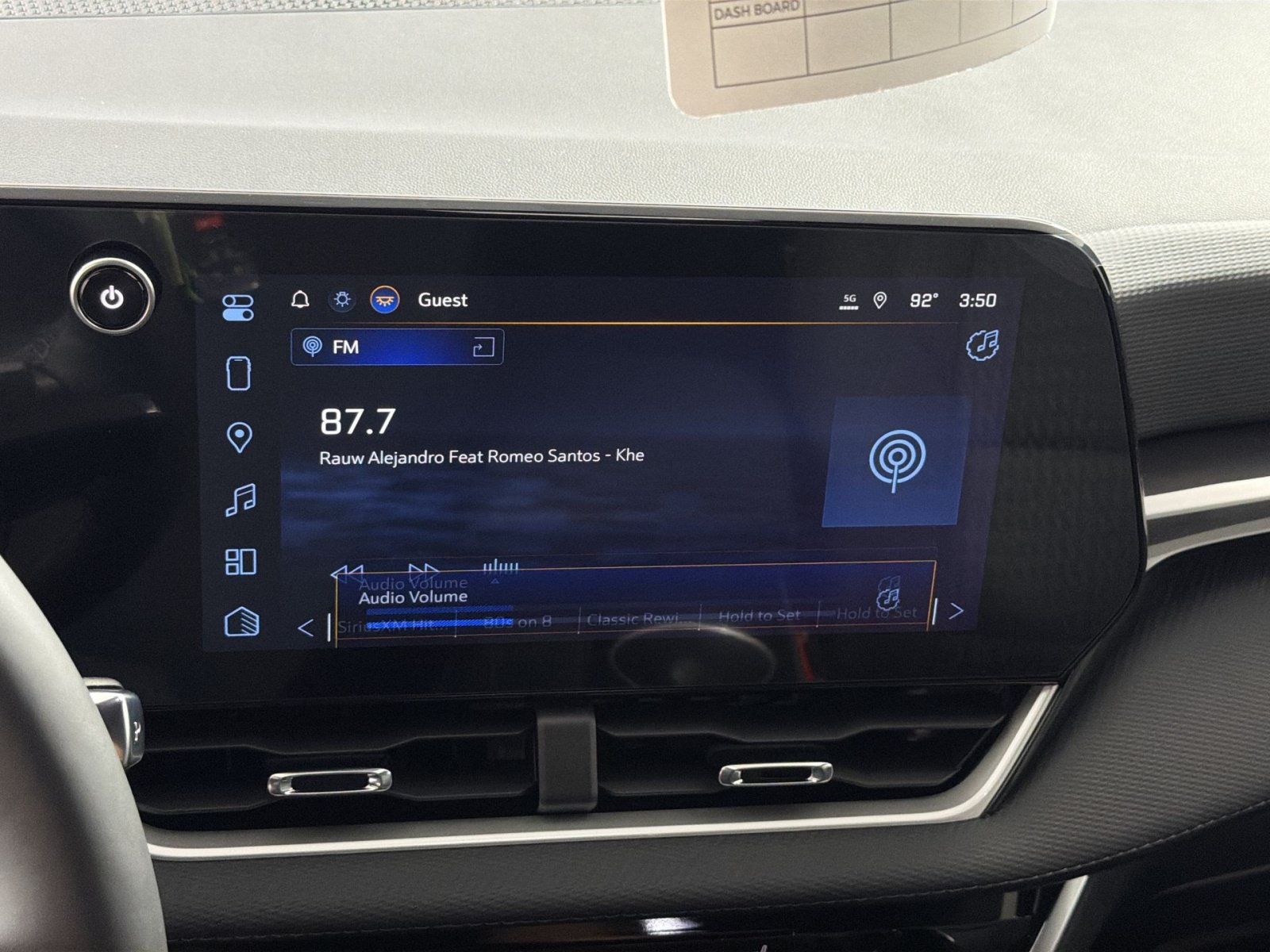 New 2027 Chevrolet Equinox LT w/ Safety and Technology Package FWD image 18