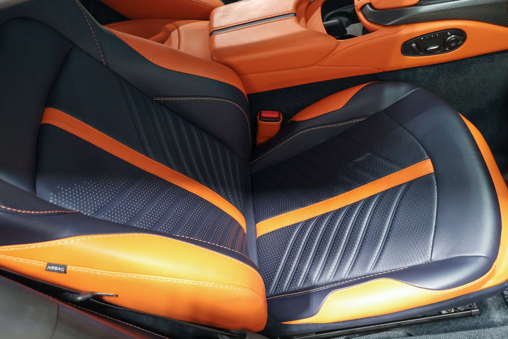 Used 2023 Aston Martin V12 Vantage image 31