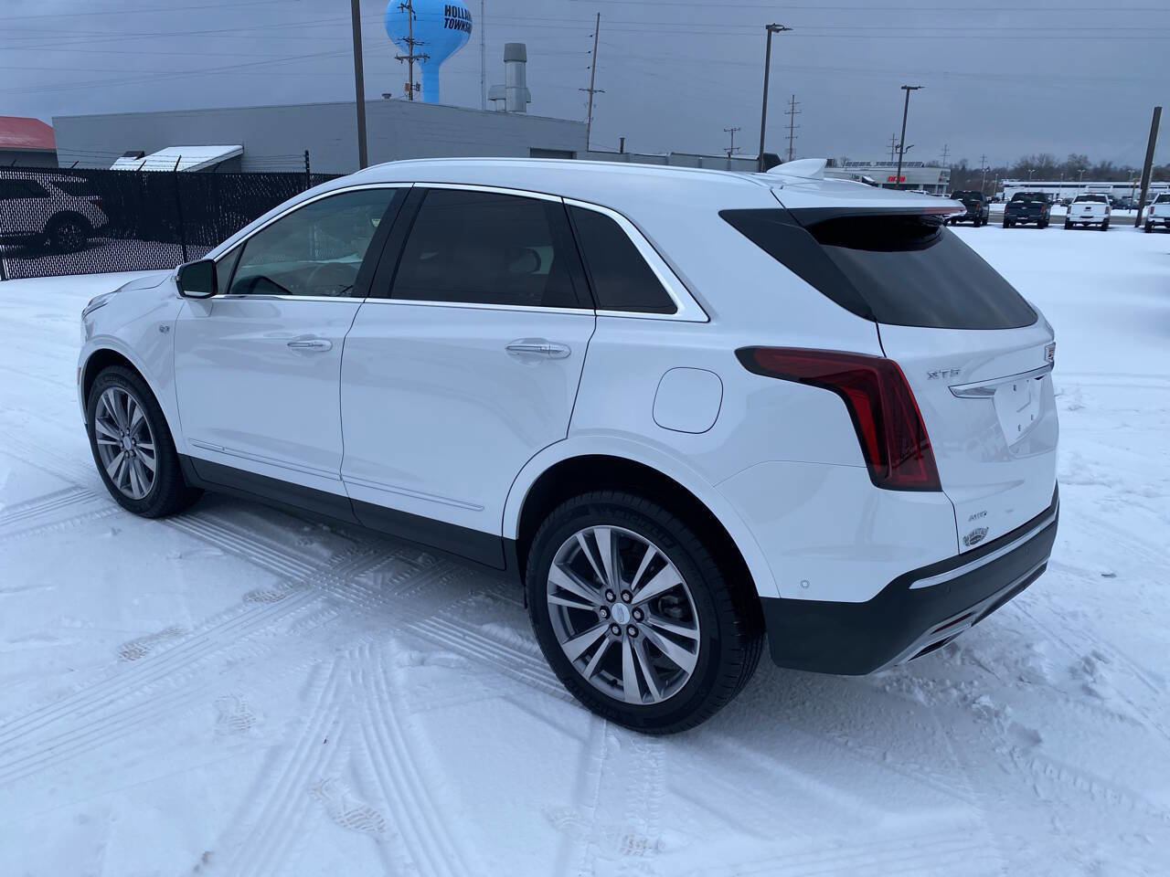 Used 2025 Cadillac XT5 Premium Luxury image 9