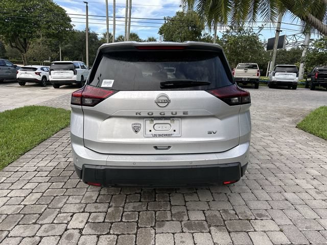Used 2024 Nissan Rogue SV FWD image 36