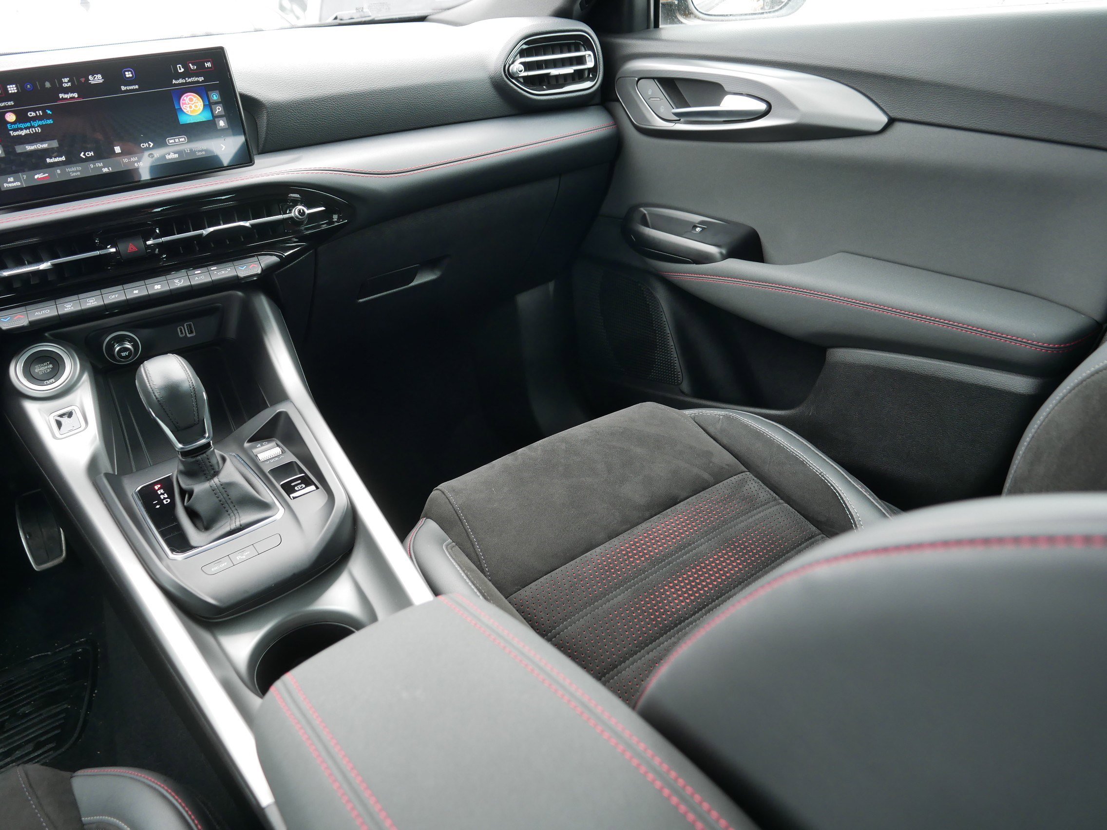 Used 2024 Dodge Hornet GT w/ Track Pack image 11