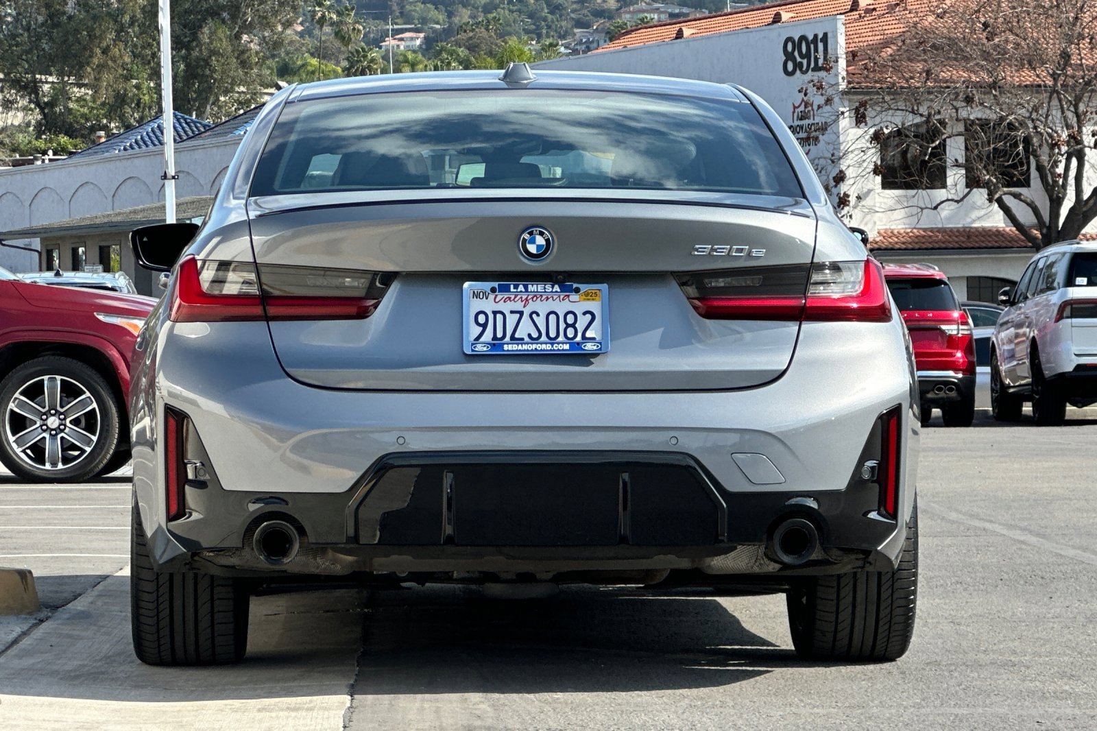 Used 2023 BMW 330e w/ M Sport Package image 4