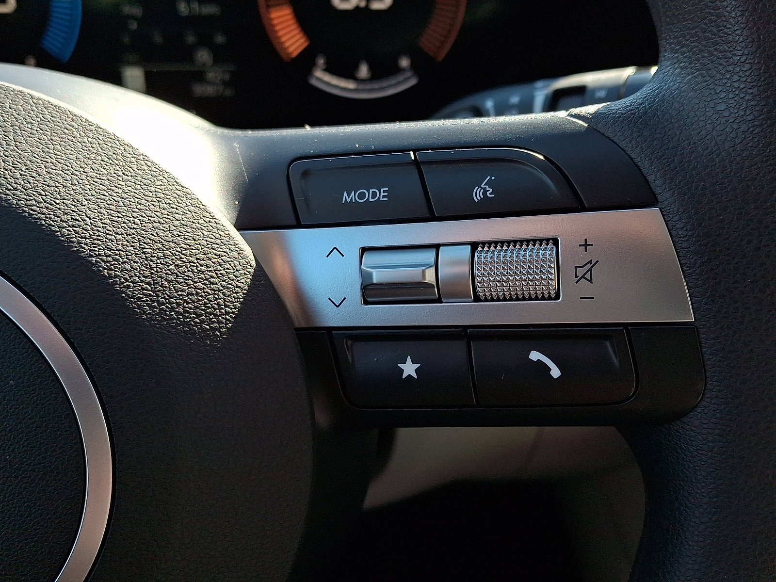 Certified 2025 Hyundai Tucson SE image 21