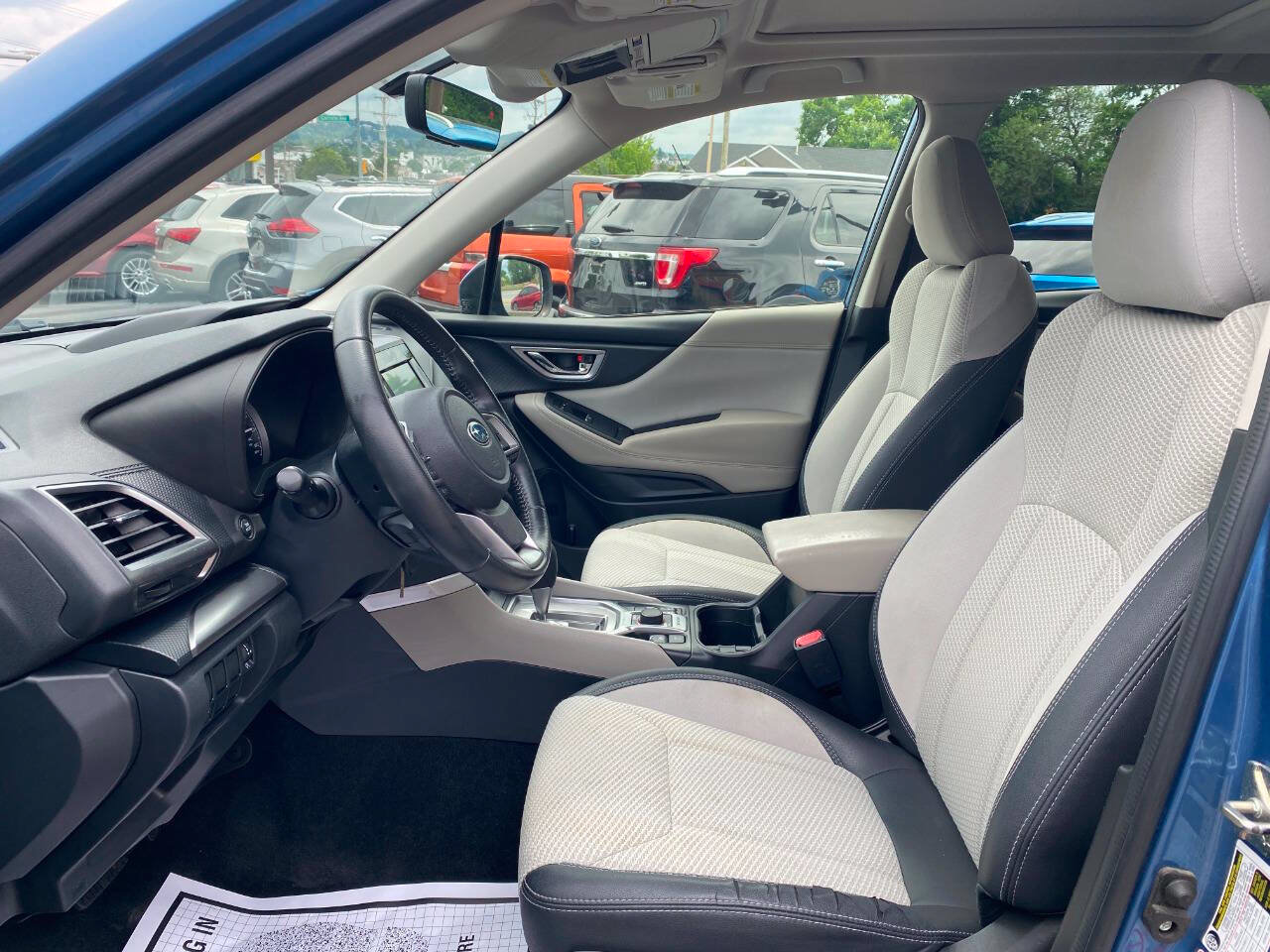 Used 2019 Subaru Forester Premium w/ All-Weather Package AWD/4WD image 9