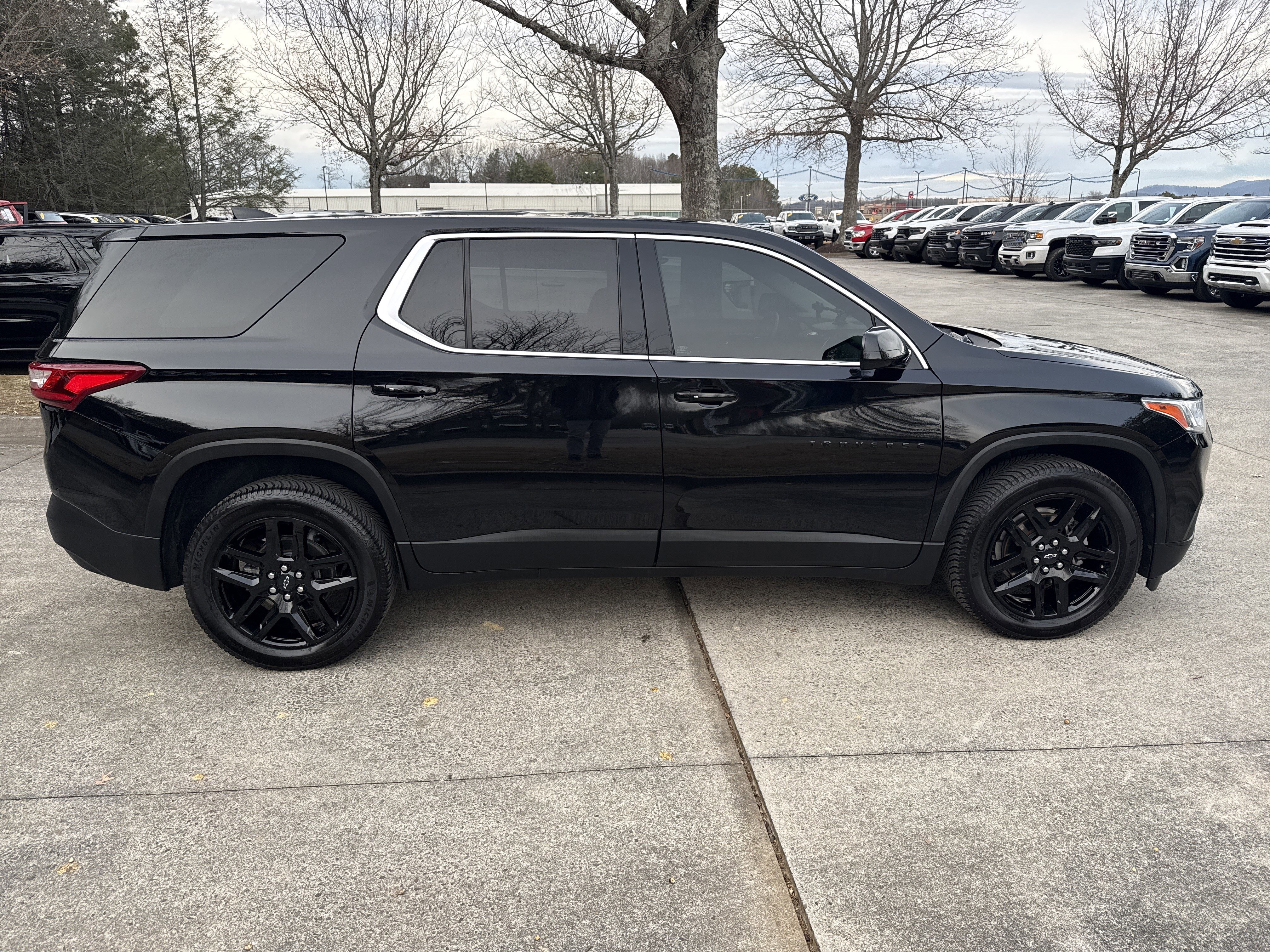 Used 2020 Chevrolet Traverse LS w/ LPO, Blackout Package image 8