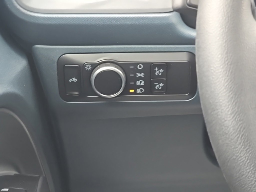 New 2025 Ford Maverick XL w/ Equipment Group 102A image 27