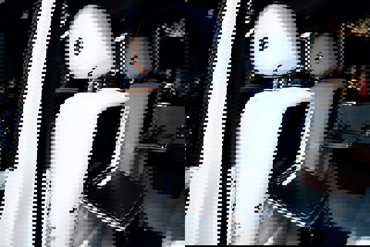 Used 2023 Rolls-Royce Cullinan w/ Cullinan Package image 8