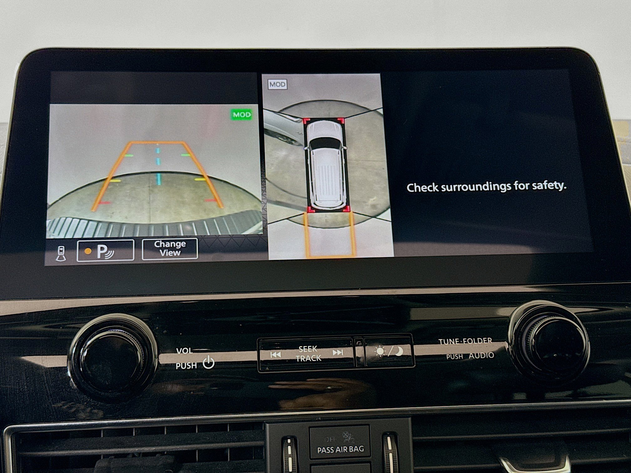 Used 2021 Nissan Armada Platinum w/ Captain's Chairs Package image 17