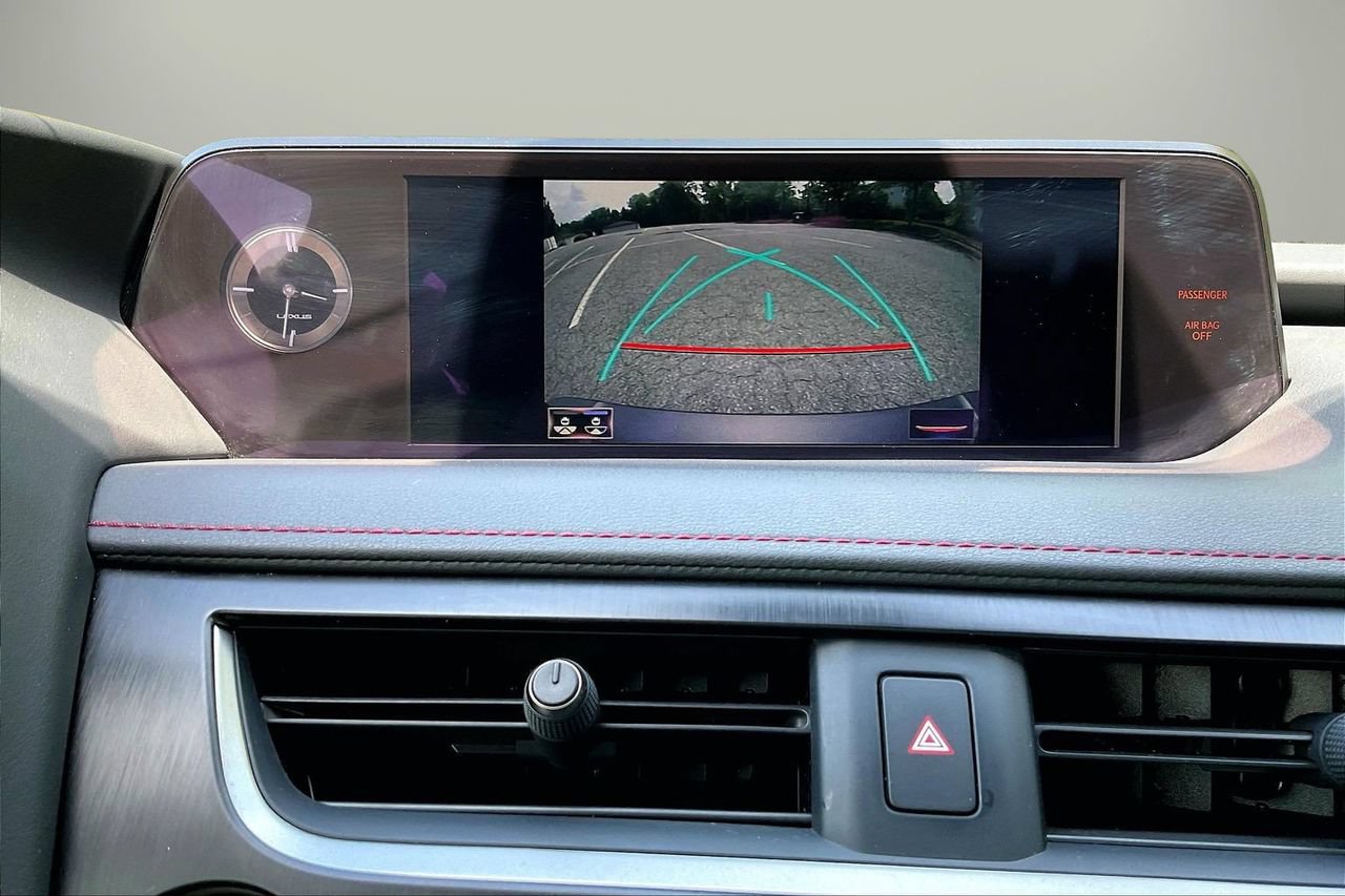 Used 2019 Lexus UX 200 F Sport w/ F Sport Premium Package FWD image 14