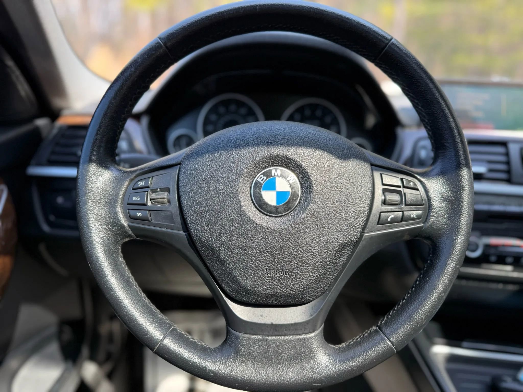 Used 2015 BMW 320i Sedan RWD image 26
