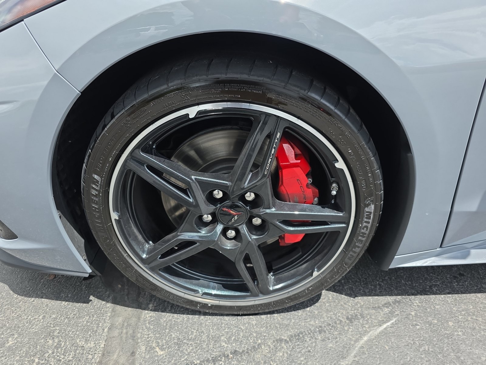 Used 2024 Chevrolet Corvette Stingray Preferred Cpe w/ Z51 Performance Package RWD image 27