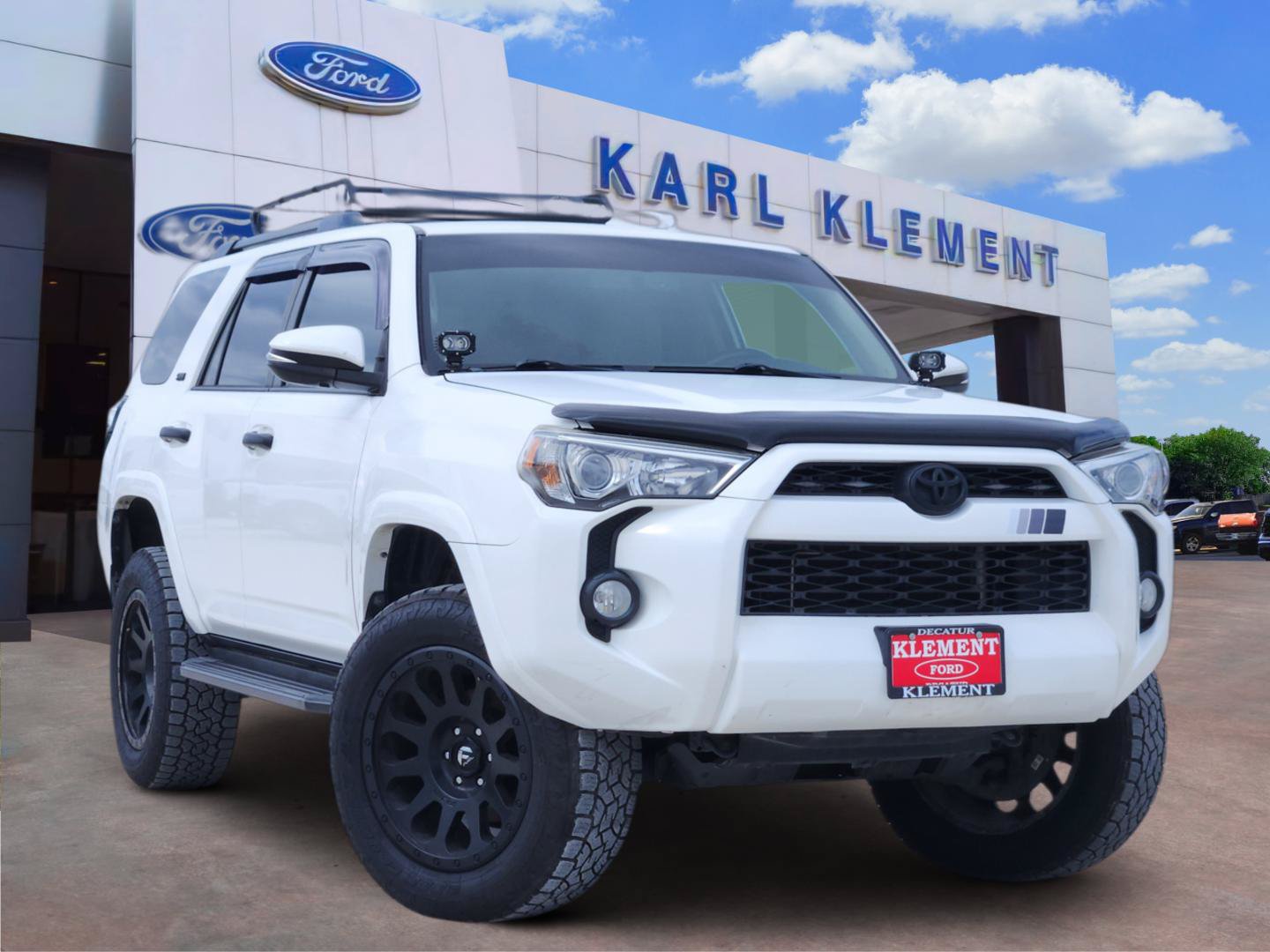 Used 2019 Toyota 4Runner SR5 Premium AWD/4WD image 2