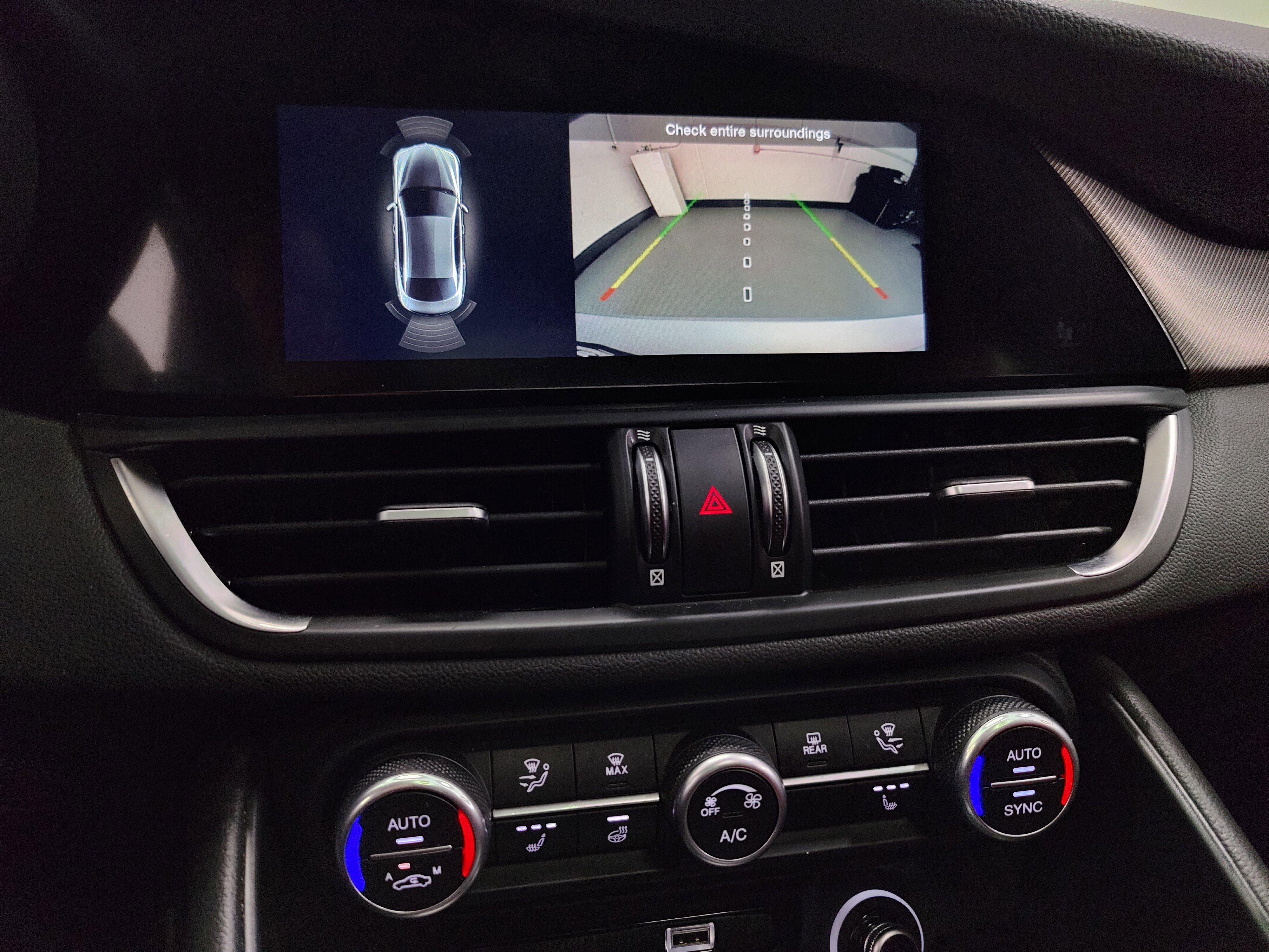 Certified 2024 Alfa Romeo Giulia Ti w/ Performance Driving Package image 24