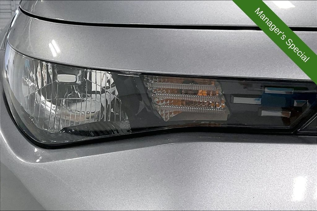 Used 2025 Kia Soul LX w/ LX Technology Package FWD image 33