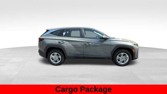 Used 2025 Hyundai Tucson SE image 10