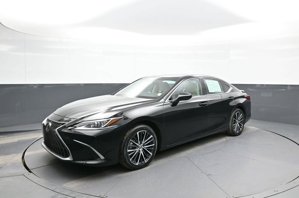 Used 2024 Lexus ES 300h w/ Premium Package FWD image 10