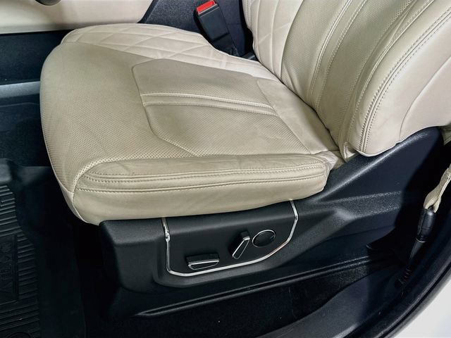 Used 2023 Ford Expedition Max Platinum AWD/4WD image 26