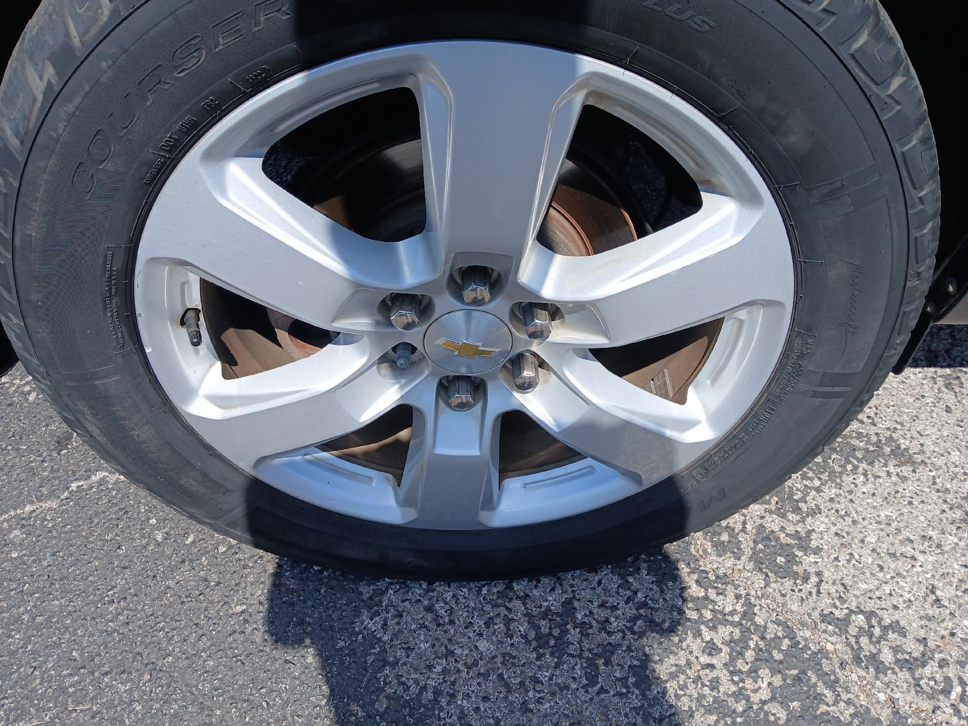 Used 2017 Chevrolet Traverse LT w/ Traveler's Package FWD image 8