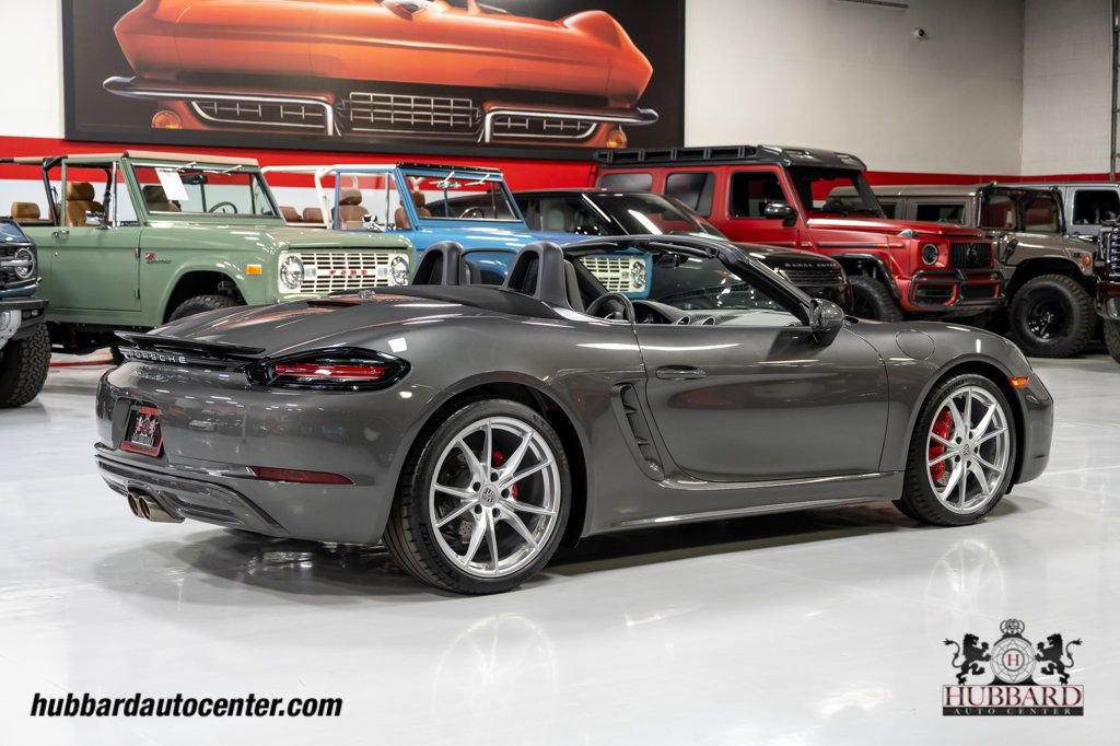 Used 2023 Porsche 718 Boxster S RWD image 8