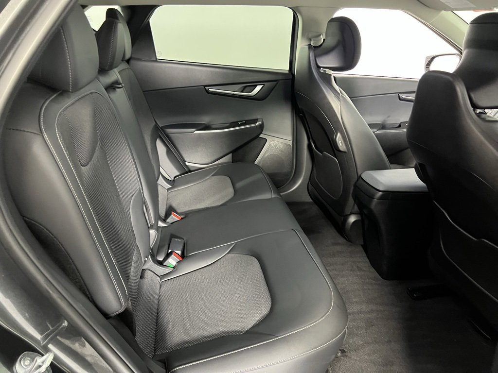 Used 2024 Kia EV6 Light image 30