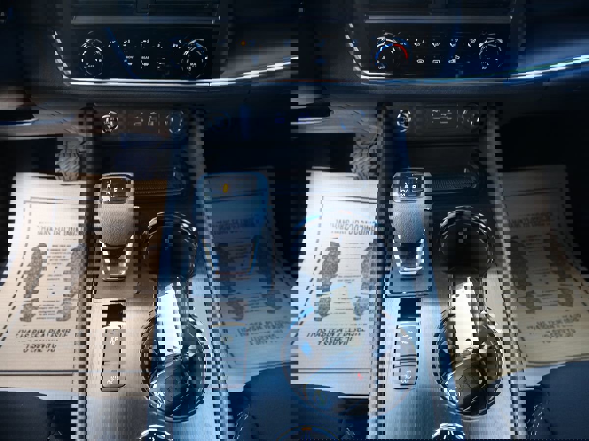 Used 2023 Nissan Rogue S image 12